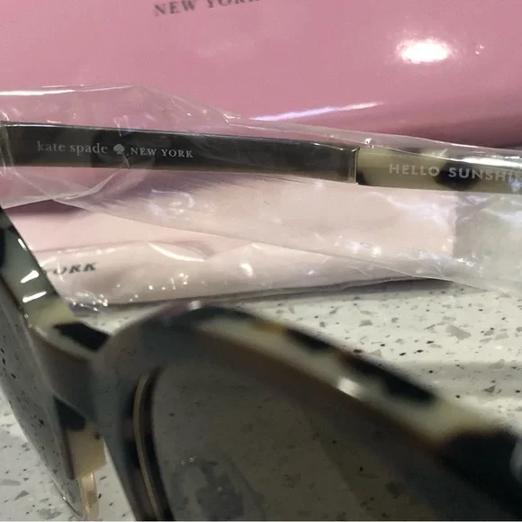 🆕Kate Spade Kaileen Sunglasses - Picture 5 of 6